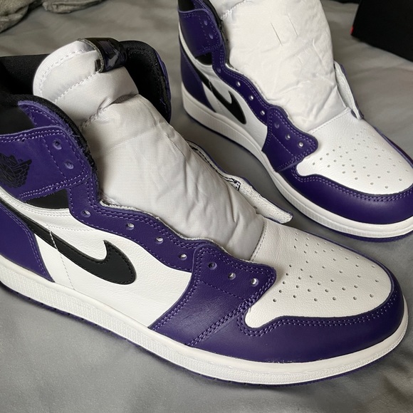 Air Jordan 1 High Royal Court Purple main image 4